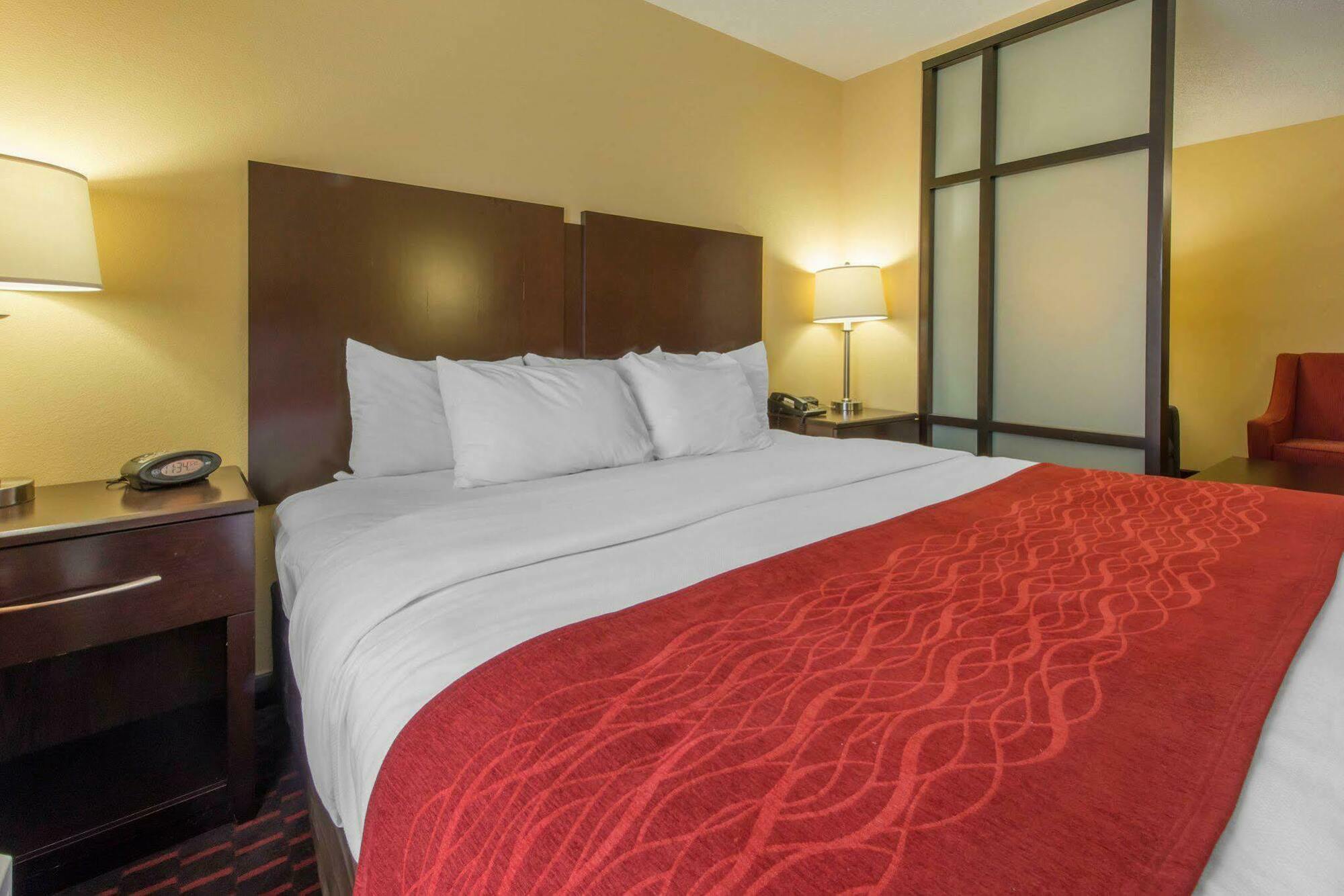 คอมฟอร์ต สวีตส์ Hotel แอลทูนา ภายนอก รูปภาพ